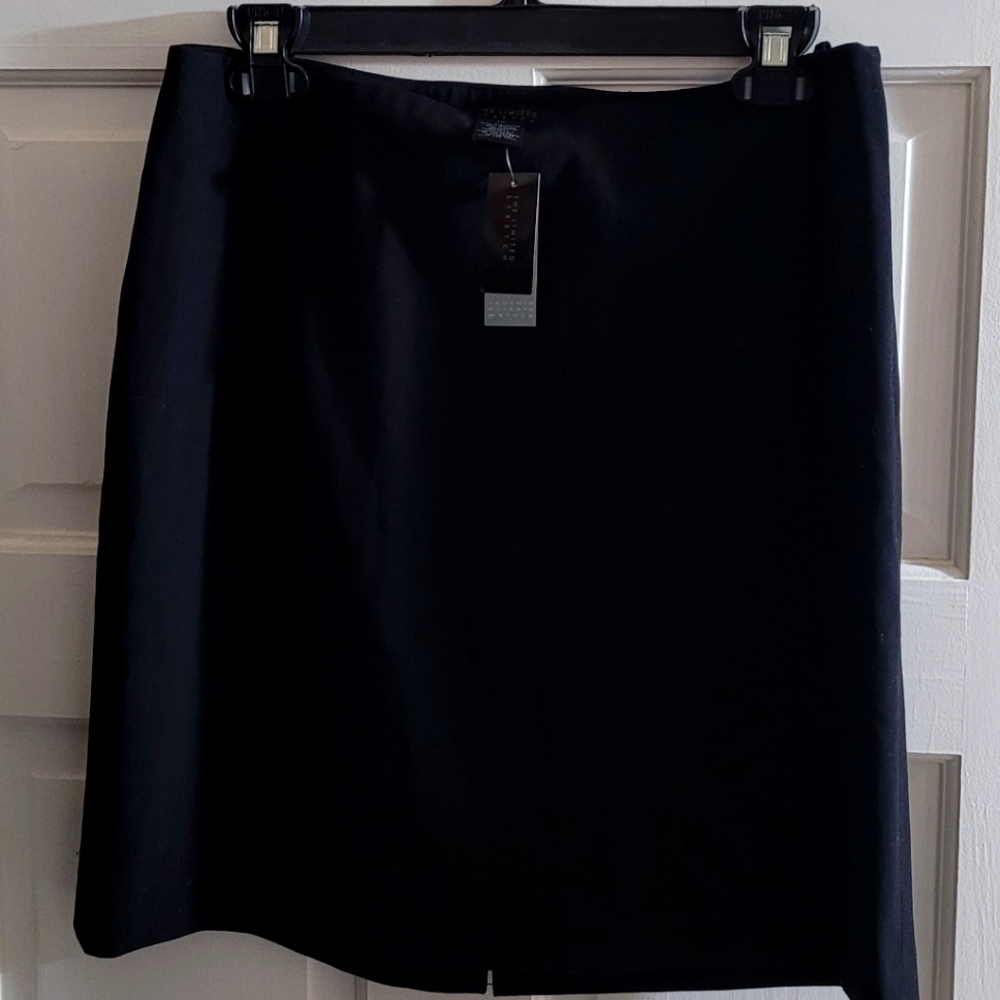 The limited straight short blk skirt right